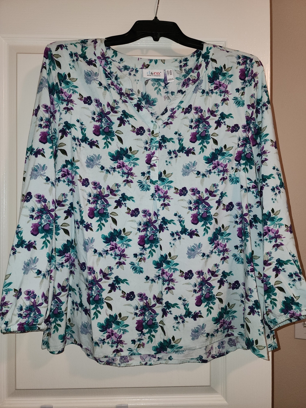 Denim & Co Mint Floral V-Neck Long Sleeve Blouse